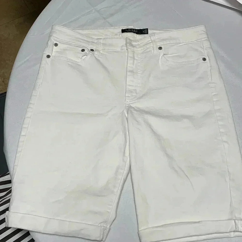 RALPH LAUREN Women’s Shorts,Excellent Condition.